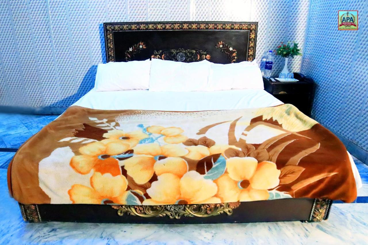 Royal Inn Guest House 拉合尔 外观 照片
