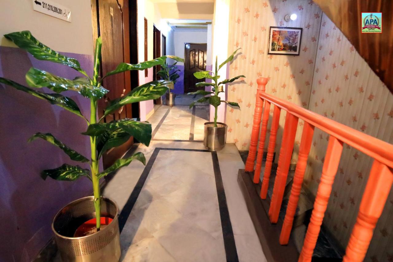 Royal Inn Guest House 拉合尔 外观 照片