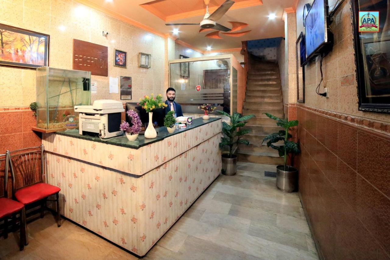 Royal Inn Guest House 拉合尔 外观 照片