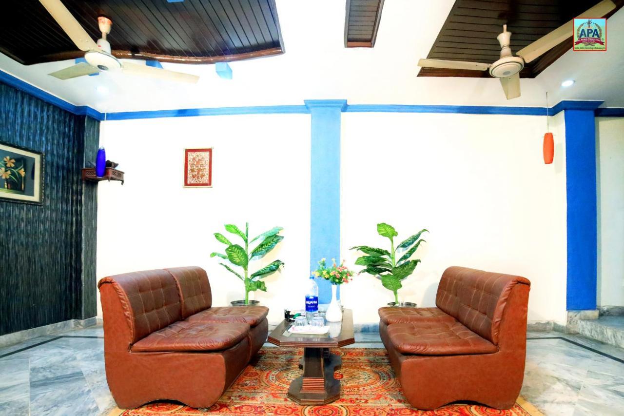 Royal Inn Guest House 拉合尔 外观 照片